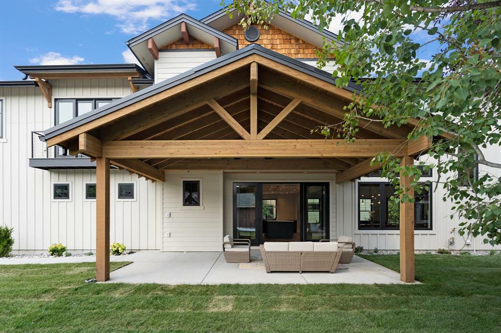 Property Photo: 5082 Portage Way MT 59937