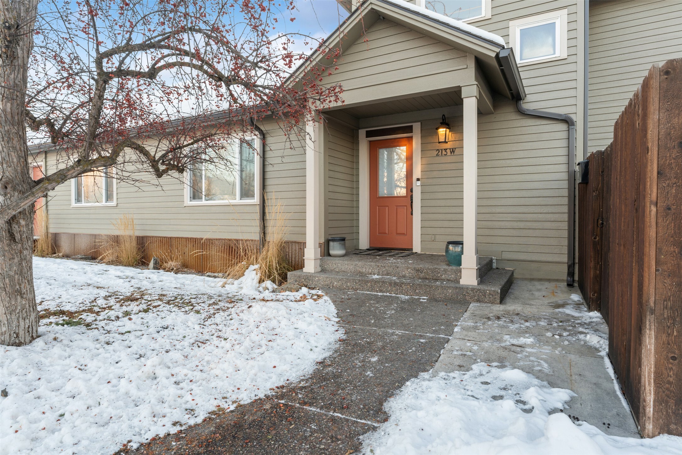 Property Photo:  213 W Beckwith Avenue E  MT 59801 