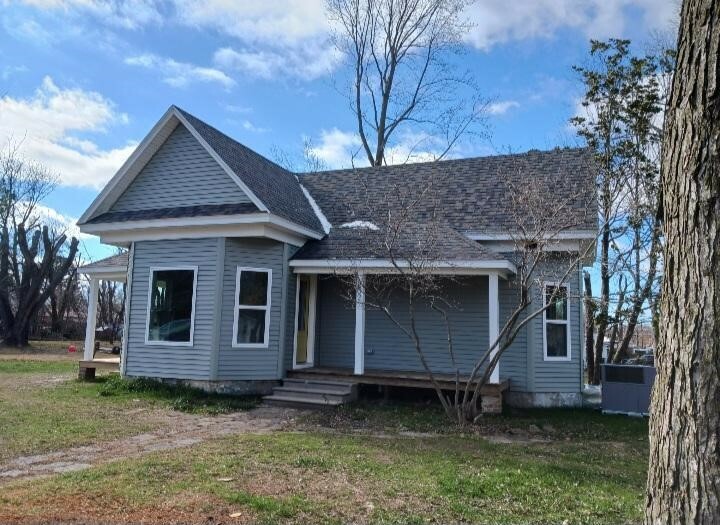 Property Photo:  202 S Pittman Street  AR 72753 