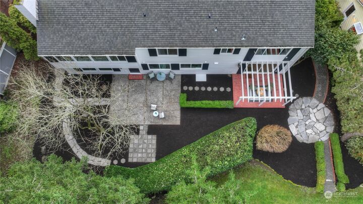 Property Photo:  32520  30th Avenue SW  WA 98023 