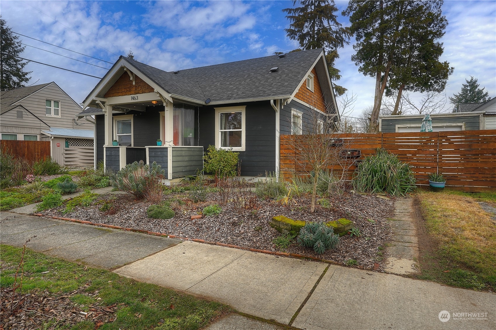 Property Photo:  1463 S Pine Street  WA 98405 