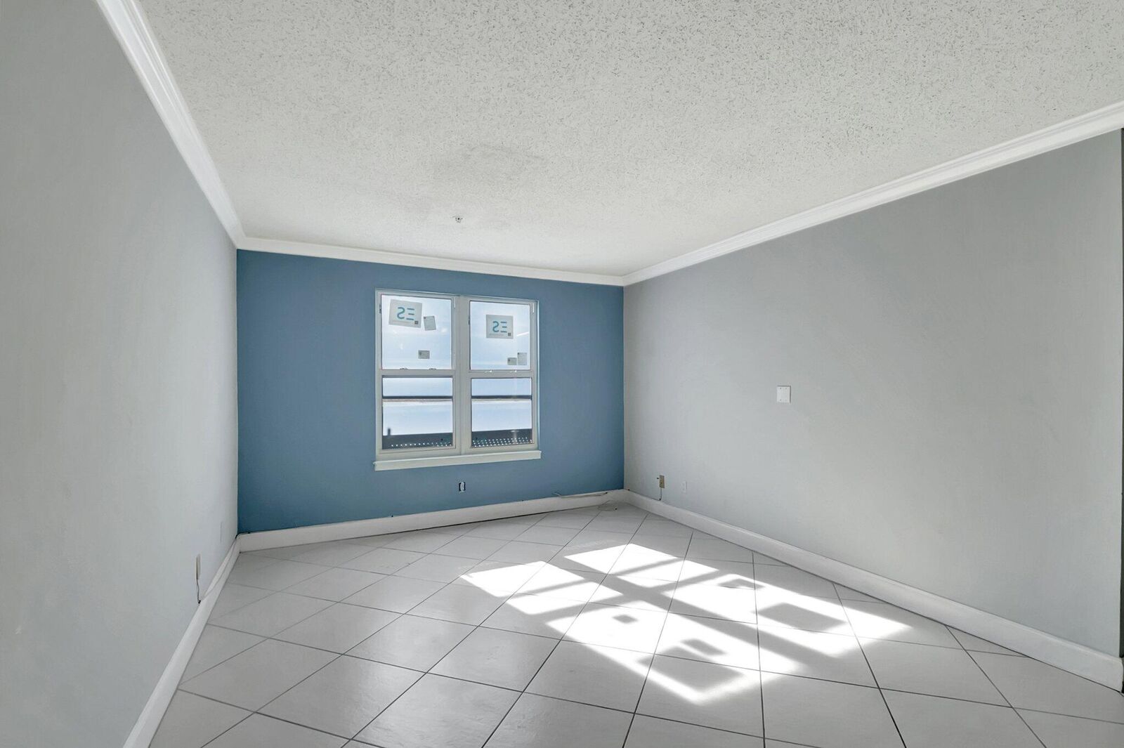 Property Photo: 2301 N Congress Avenue 23 FL 33426