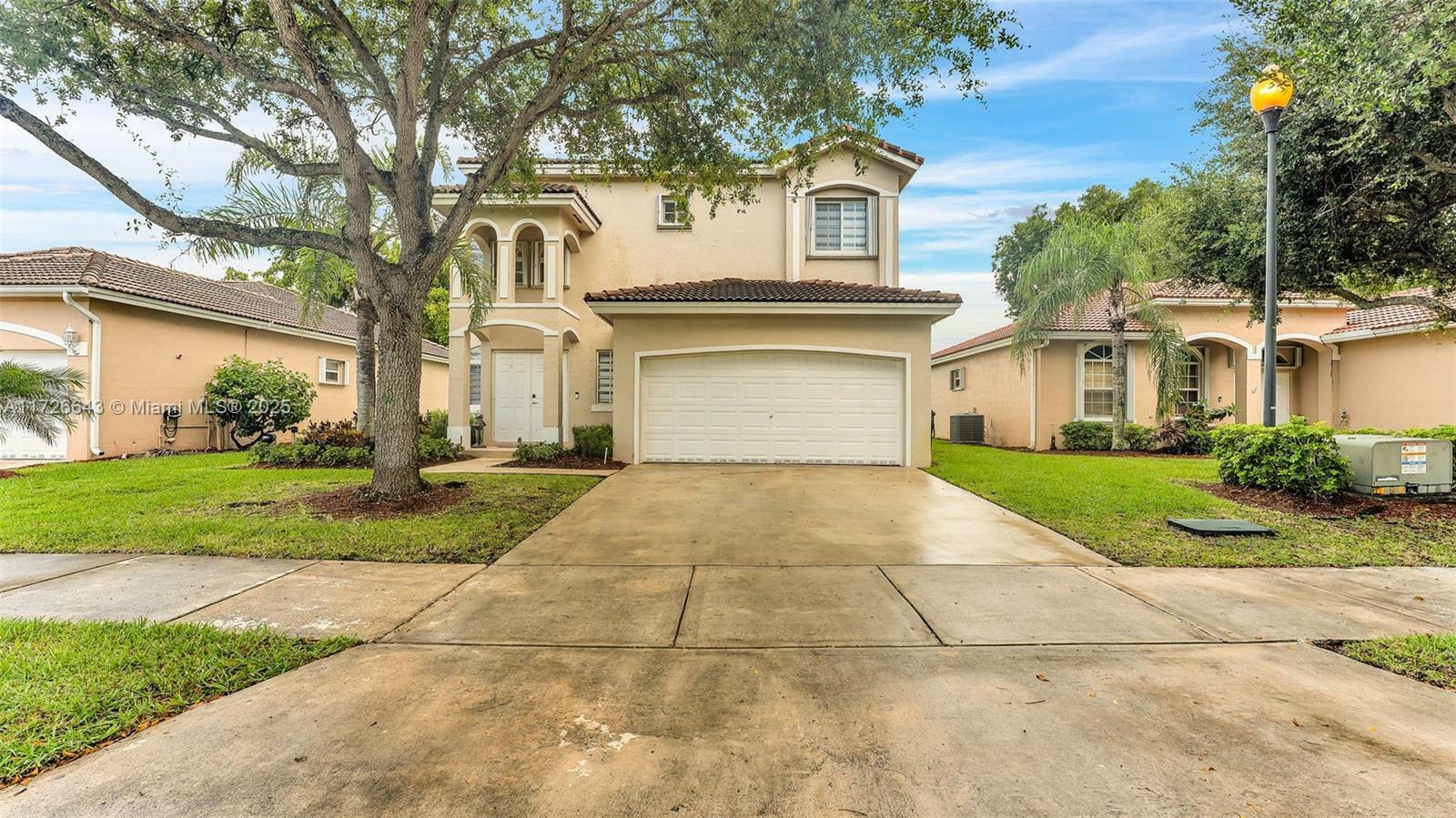 Property Photo:  2390 SE 5th Ct  FL 33033 