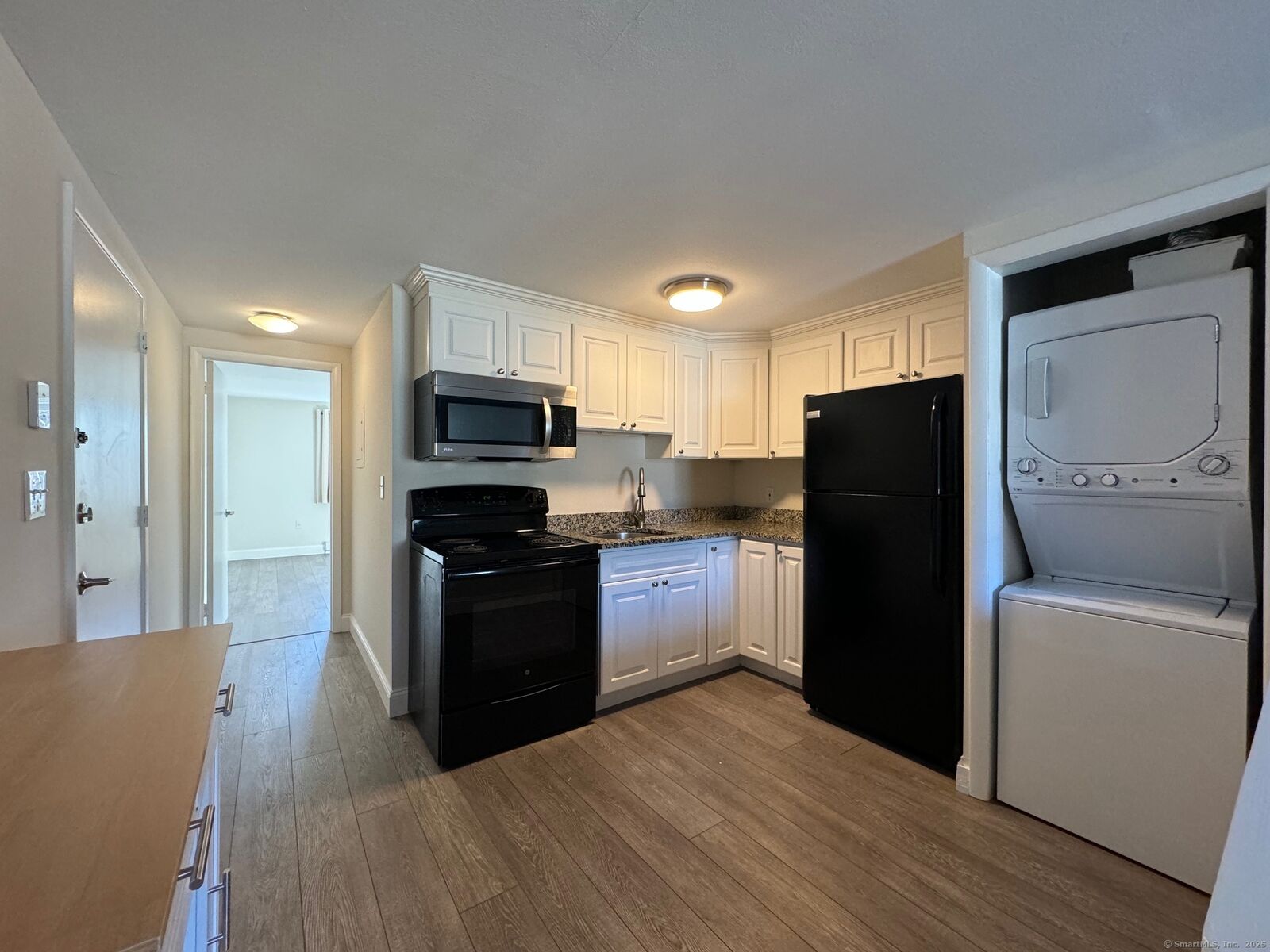 Property Photo: 6 Russell Street 8 CT 06405