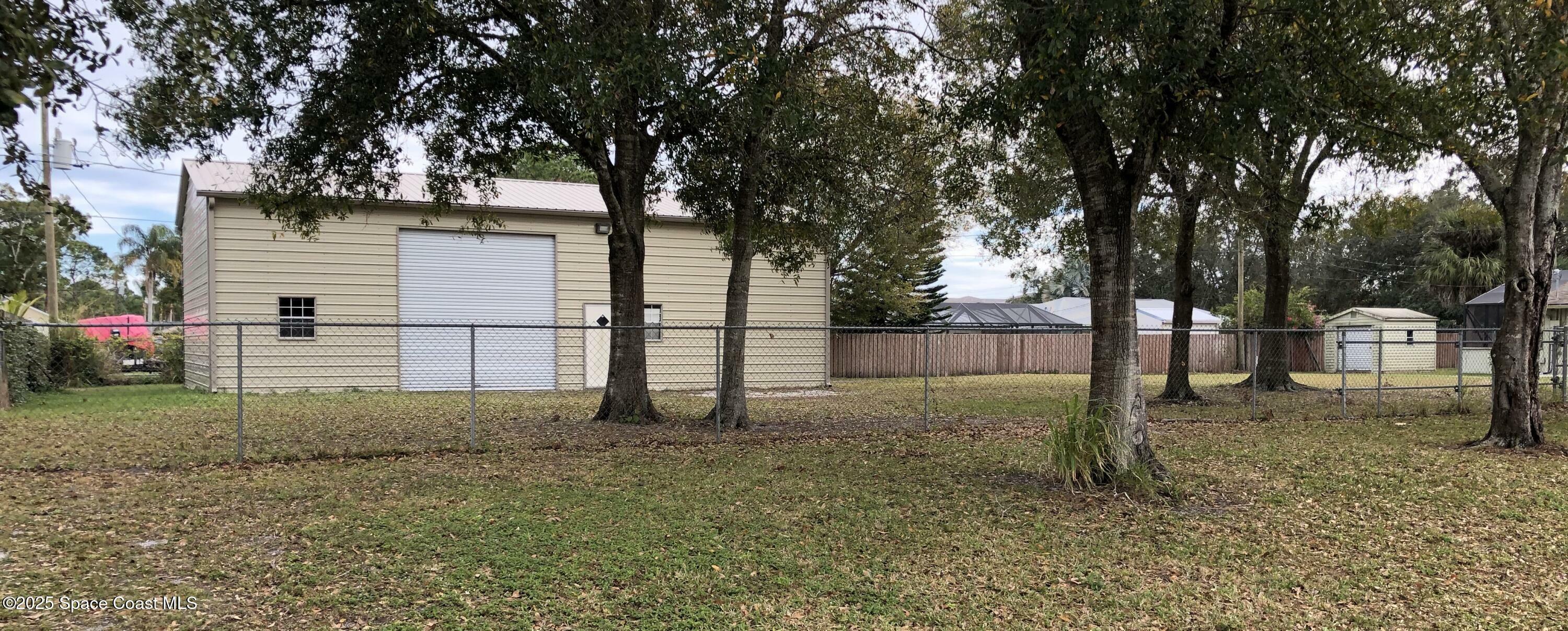 Property Photo:  471 Booker Avenue SE  FL 32909 