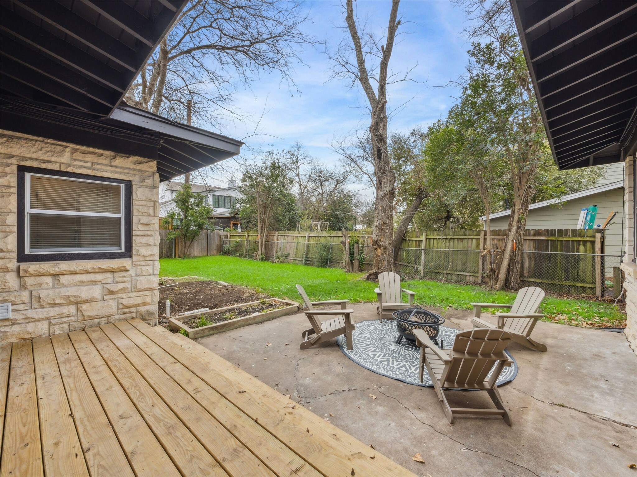 Property Photo:  5807 Shoalwood Avenue  TX 78756 