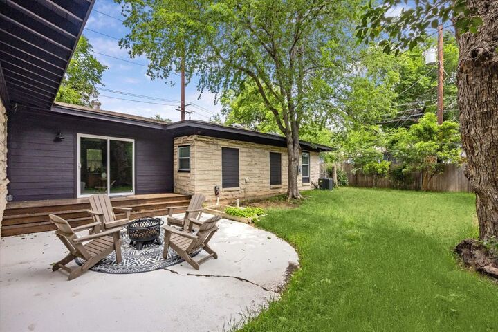 Property Photo: 5807 Shoalwood Avenue TX 78756