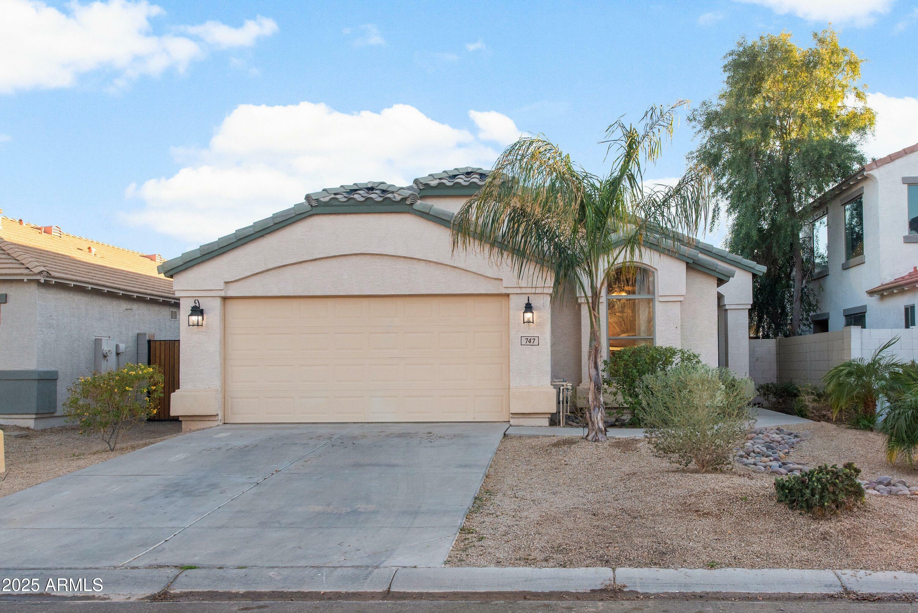 747 E Daniella Drive  San Tan Valley AZ 85140 photo