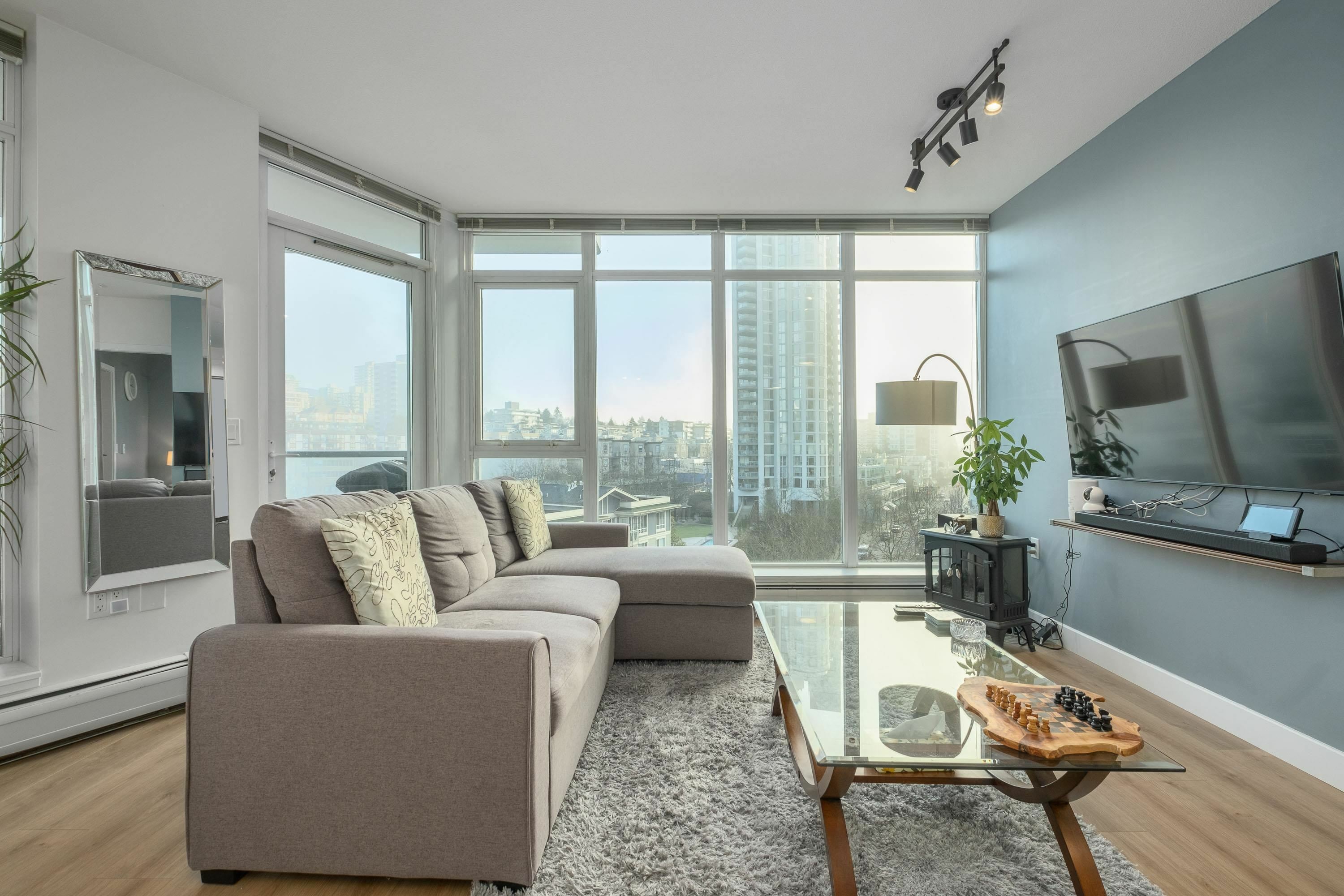 Property Photo:  175 W 2nd Street 801  BC V7M 0A5 