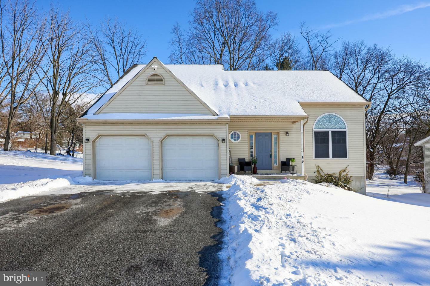 Property Photo:  59 Browning Road  PA 17602 