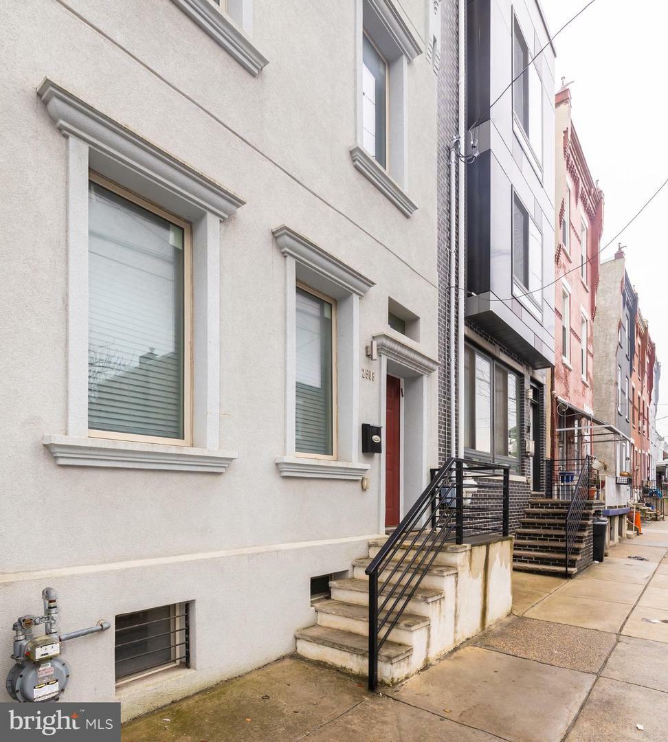 Property Photo:  2508 W Master Street  PA 19121 