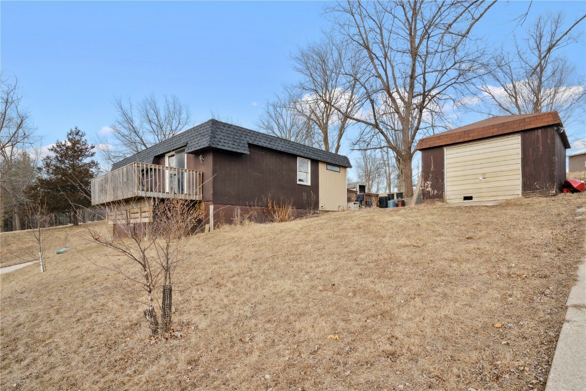 Property Photo:  22101 Pleasant Drive  IA 52302 