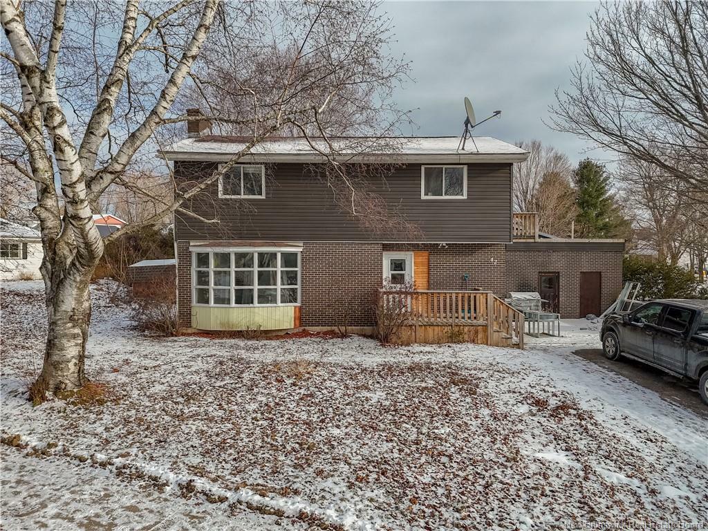 Property Photo:  42 Woodmount Drive  NB E3A 2M4 