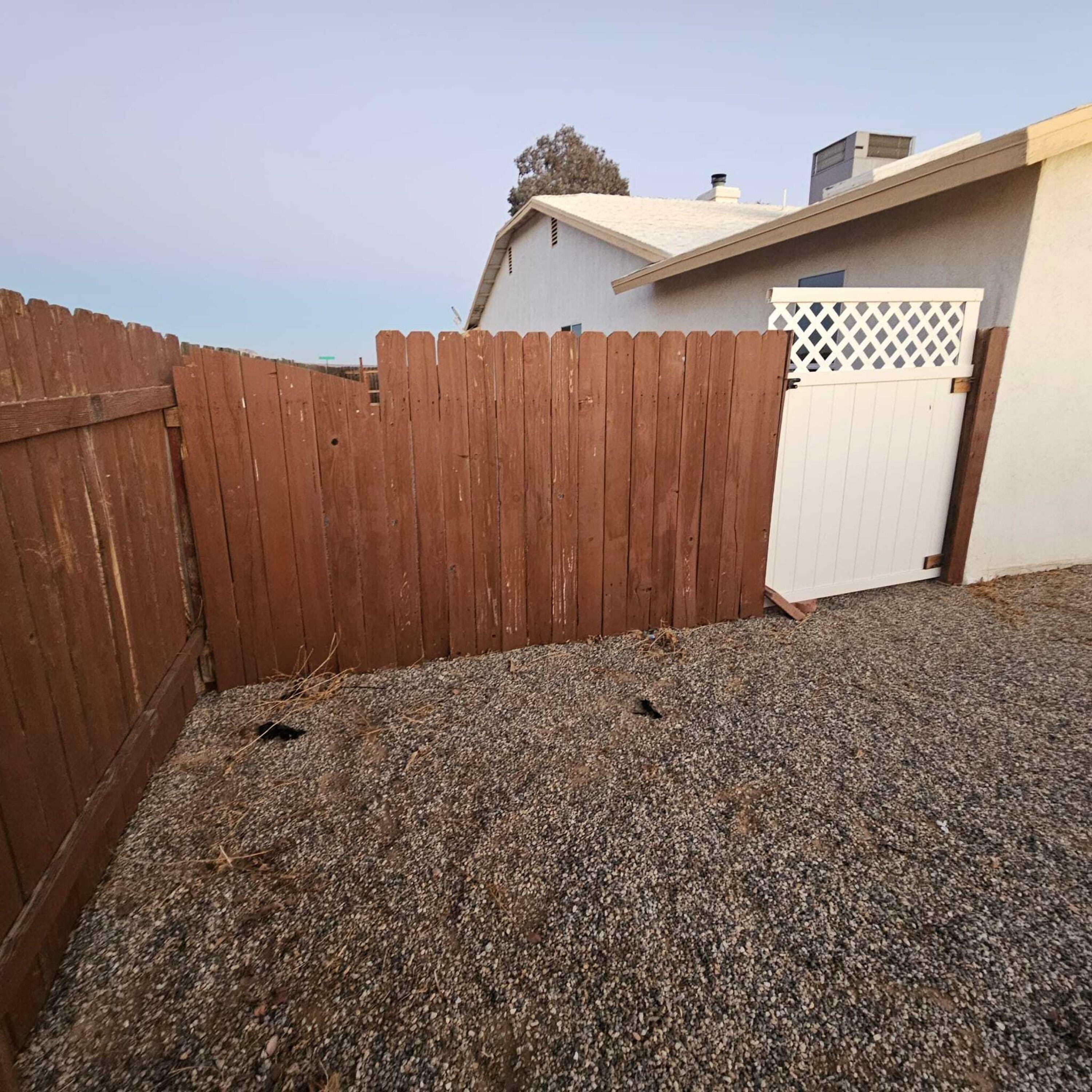 Property Photo:  19321 97th Street  CA 93505 