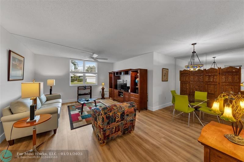 Property Photo: 6000 NE 22 Way 1E FL 33308
