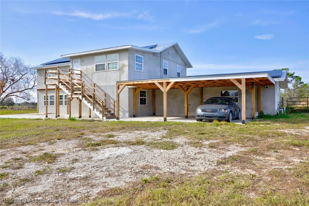 Property Photo: 2751 Snyder Road FL 33870