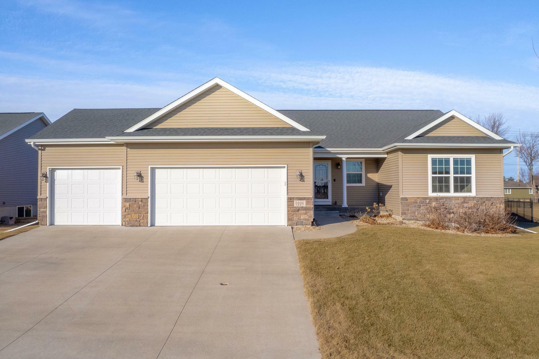 Property Photo:  1226 Rocky Ridge Road  IA 50613 