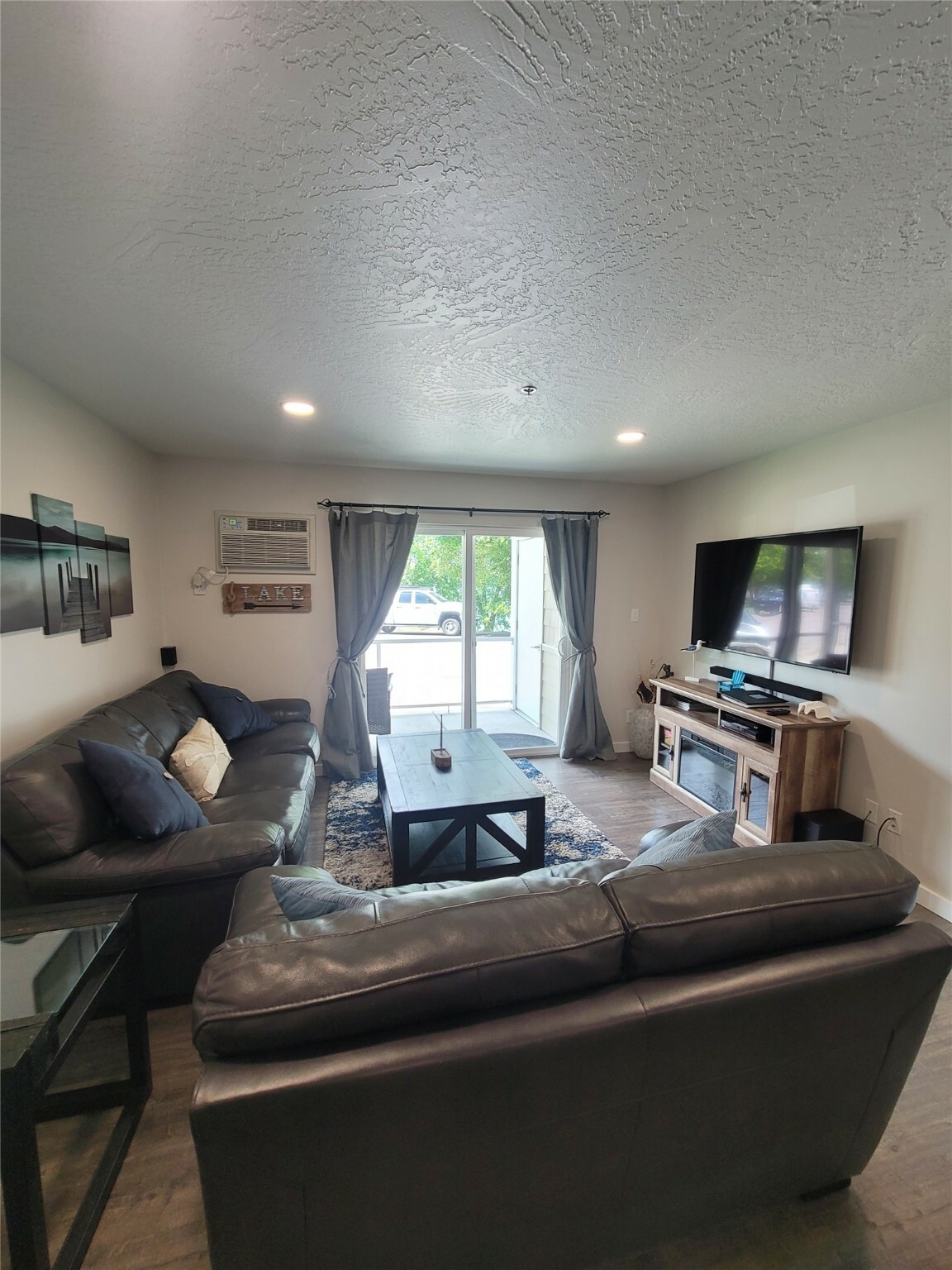 Property Photo:  1 Kootenai Avenue 10  MT 59860 