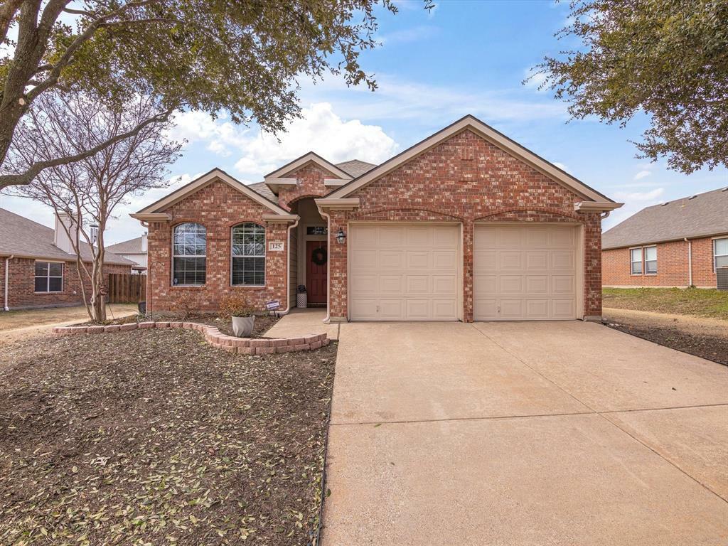 Property Photo:  125 Coyote Run  TX 75165 