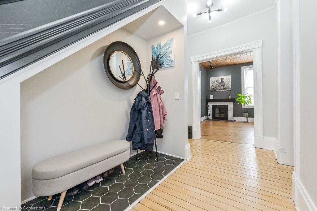 Photo de la propriété:  180 Union Street W  ON N1M 1V3 