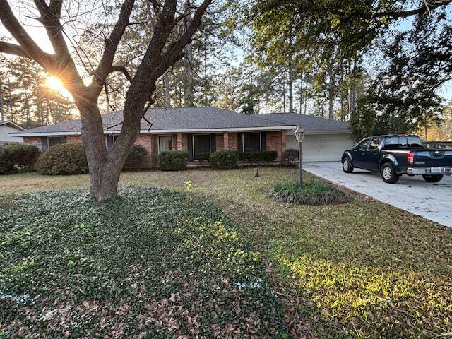 Property Photo: 906 Birch Dr LA 70634
