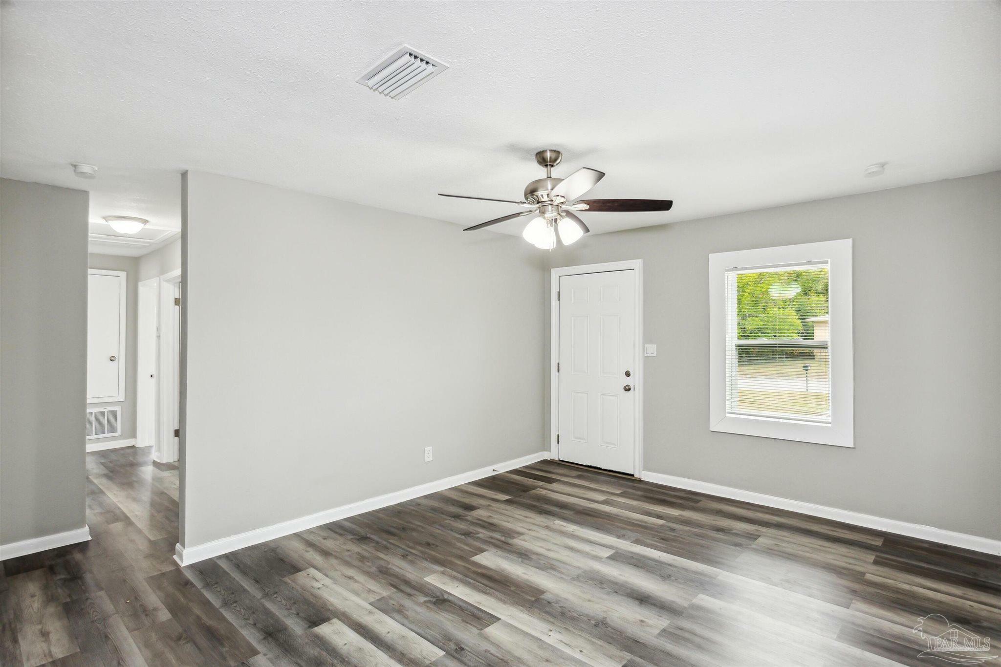 Property Photo:  3090 N 15th Ave  FL 32503 