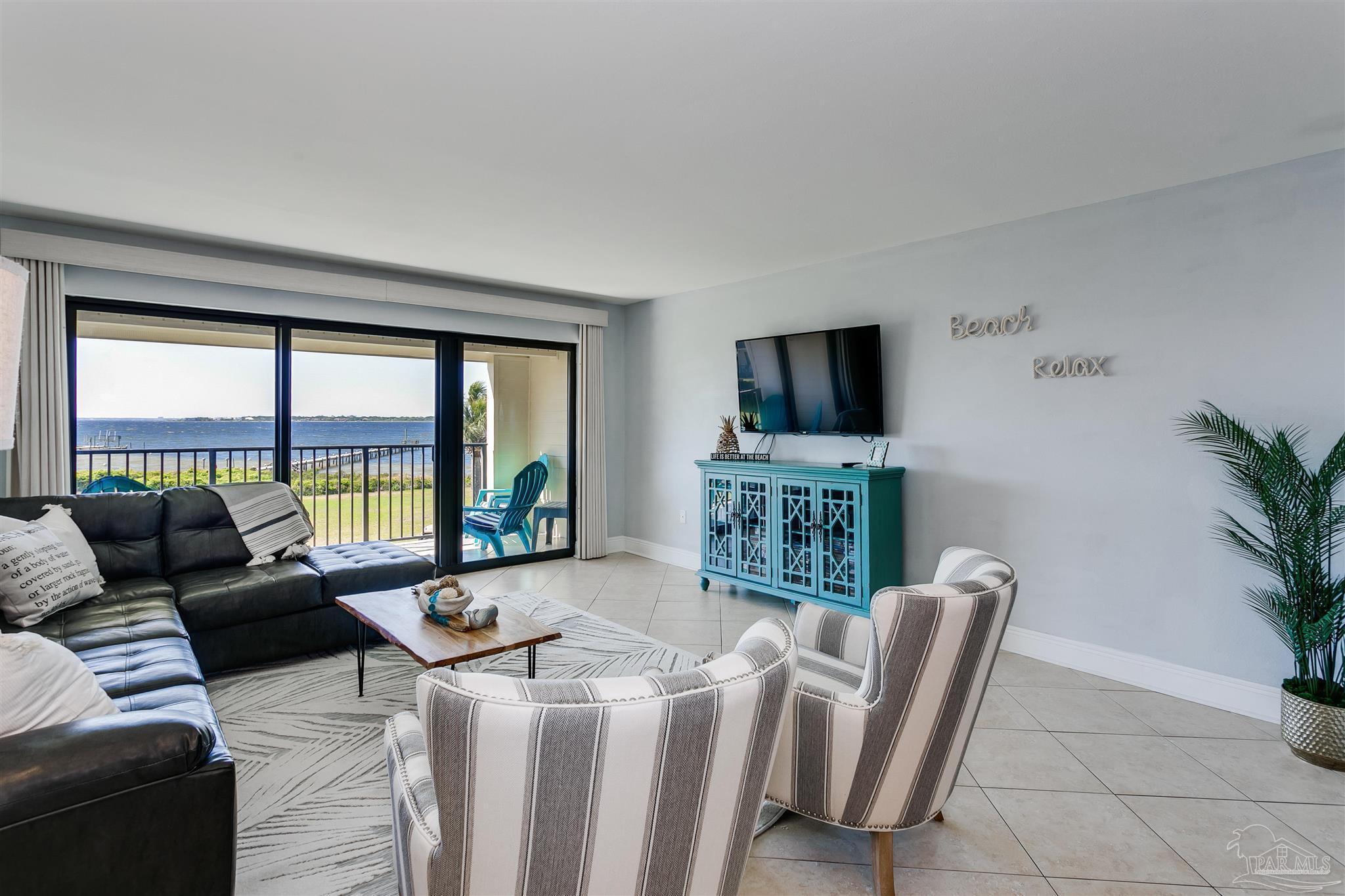 Property Photo: 900 Ft Pickens Rd 724 FL 32561