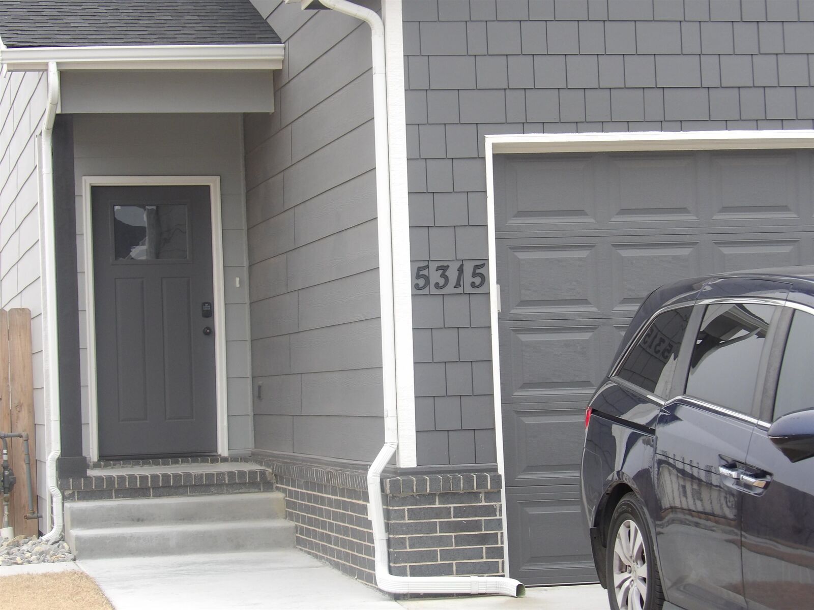 Property Photo: 5315 Pinecrest Ct N KS 67220