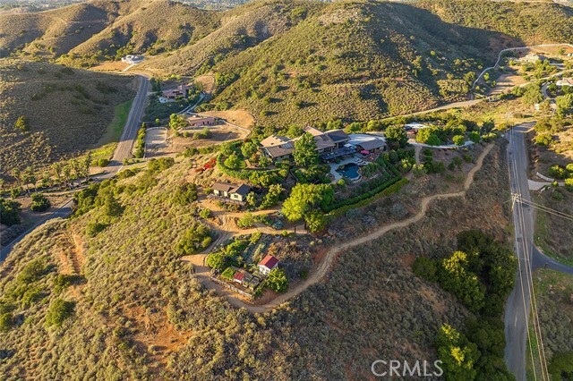 Property Photo:  41005 Valle Vista  CA 92562 