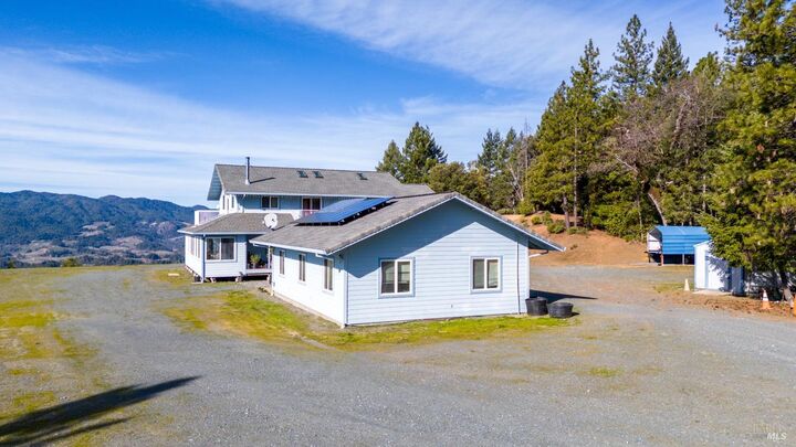 Property Photo:  1930 Laytonville Dos Rios Road  CA 95454 