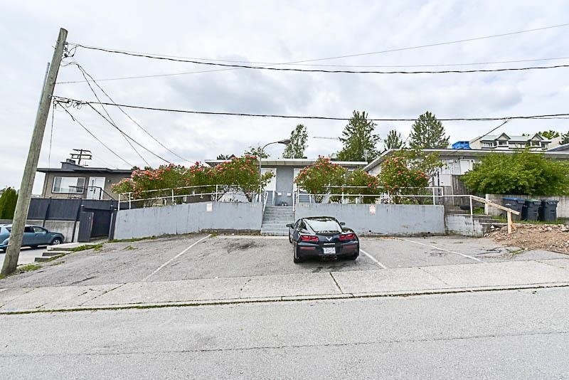 Photo de la propriété:  1337 Kamloops Street  BC V3M 1V5 