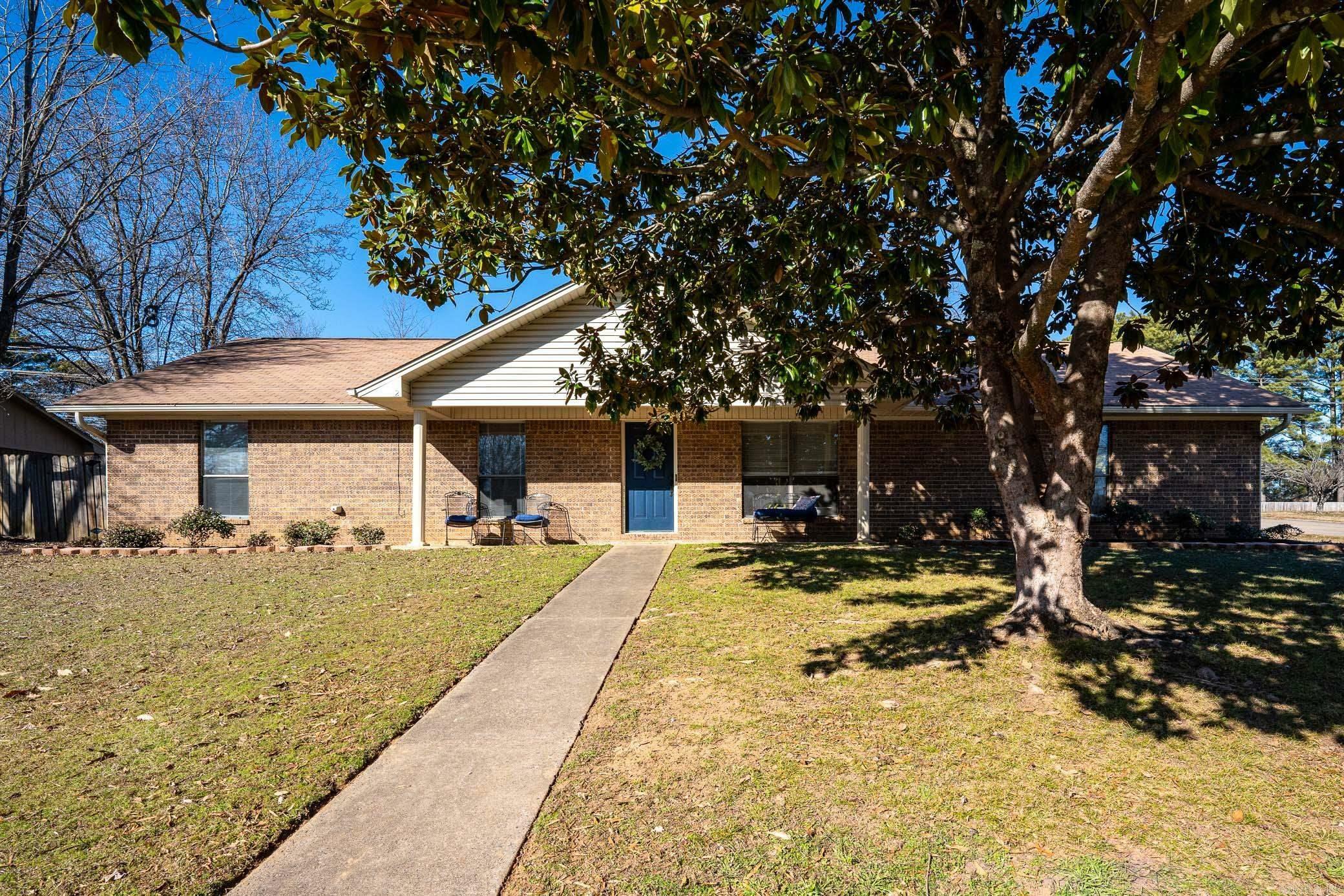 Property Photo:  2 Valley Cove  AR 72034 