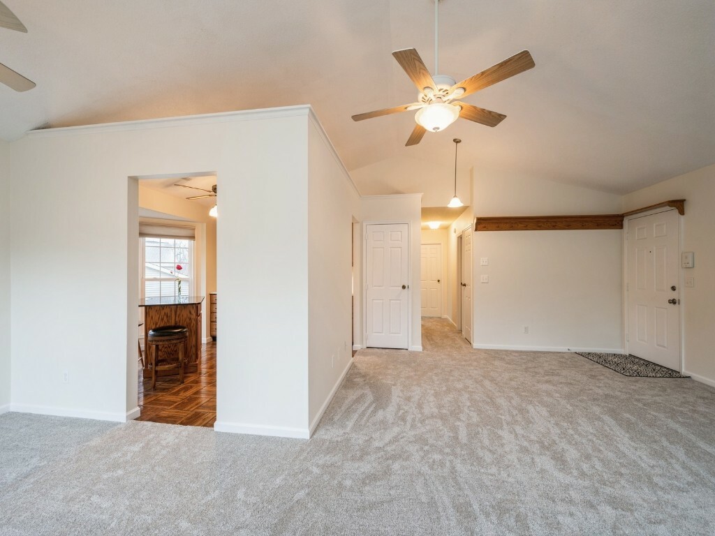 Property Photo:  3701 Foxborough Terrace NE D  IA 52402 