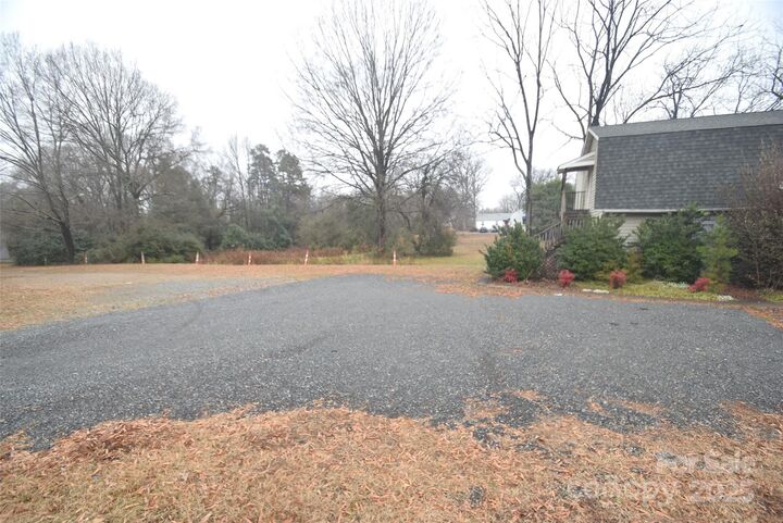 Property Photo:  7701 Matthews Mint Hill Road  NC 28227