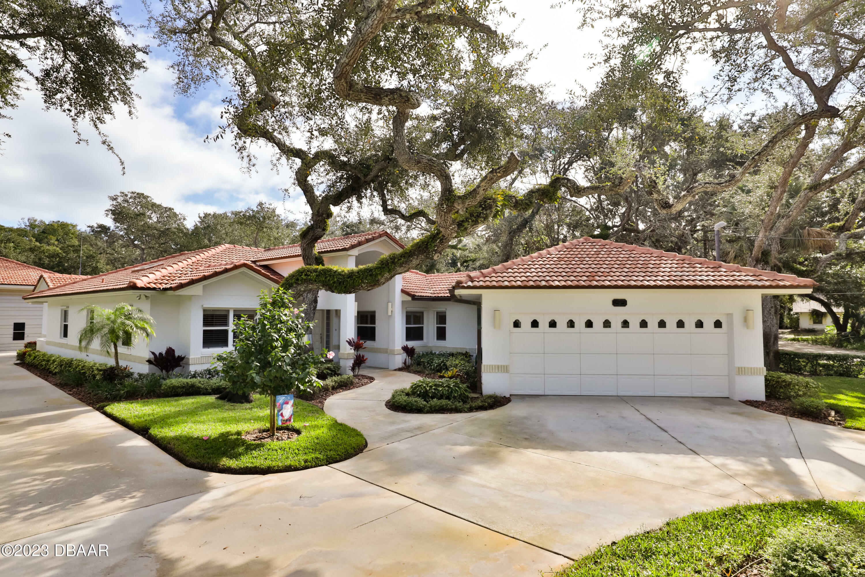 Property Photo: 4895 Sailfish Drive FL 32127