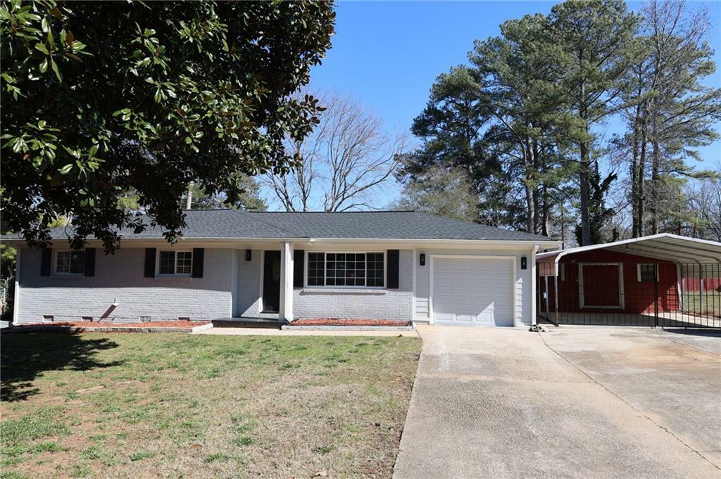 Property Photo: 1988 Glenmar Drive GA 30032