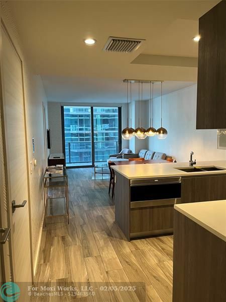 Property Photo:  801 S Miami Ave 1508  FL 33130 