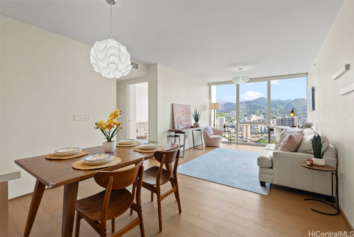 Property Photo:  888 Kapiolani Boulevard 4211  HI 96813 