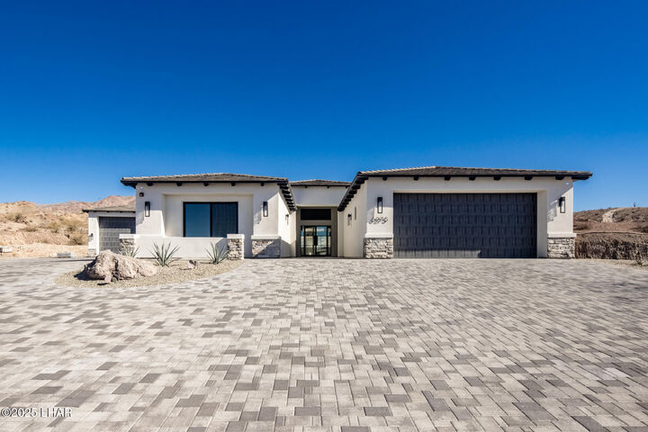 Property Photo:  6275 Corte Del Canto  AZ 86406 