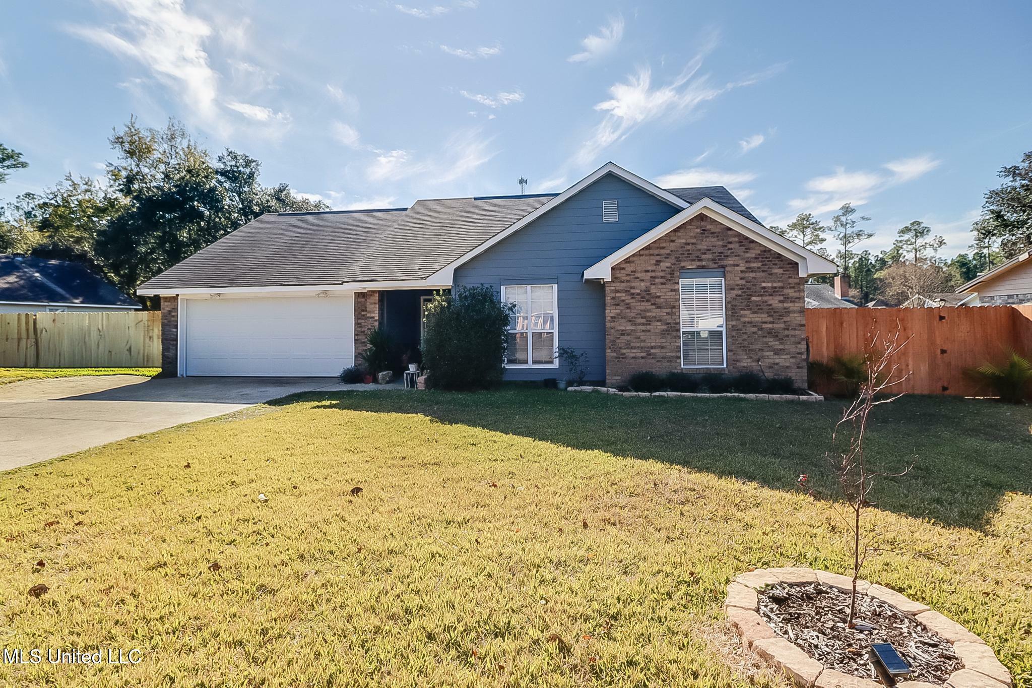 Property Photo:  6805 Oakhurst Drive  MS 39564 