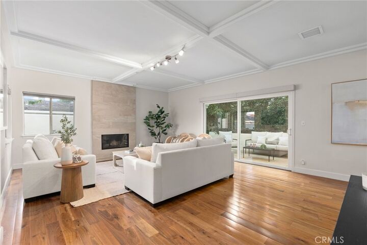 Property Photo: 2006 Voorhees Avenue B CA 90278