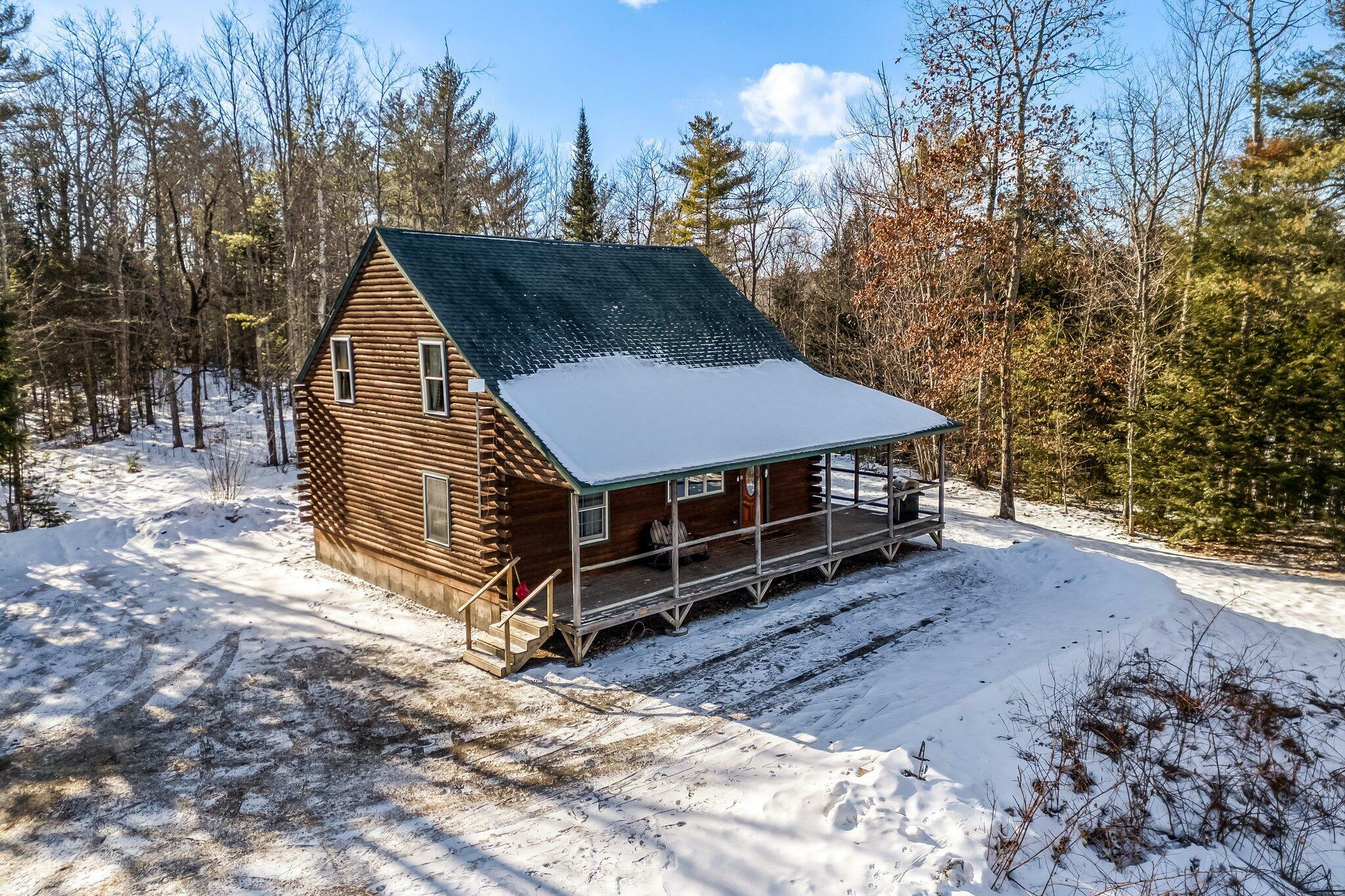 Property Photo:  39 Wood Pond Lane  ME 04920 