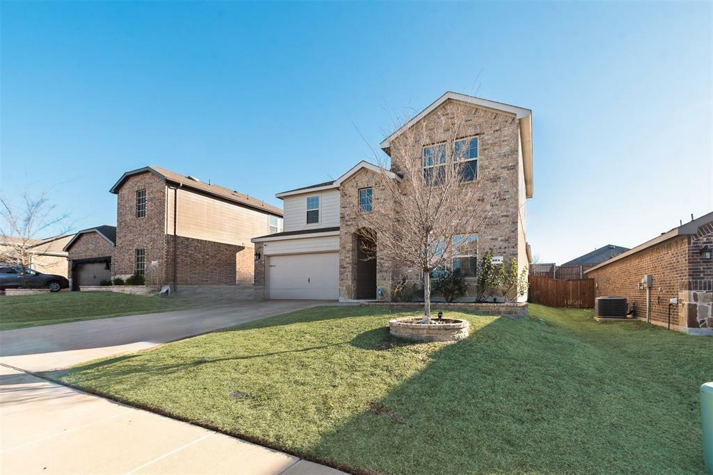 Property Photo:  904 Fueller Drive  TX 76227 