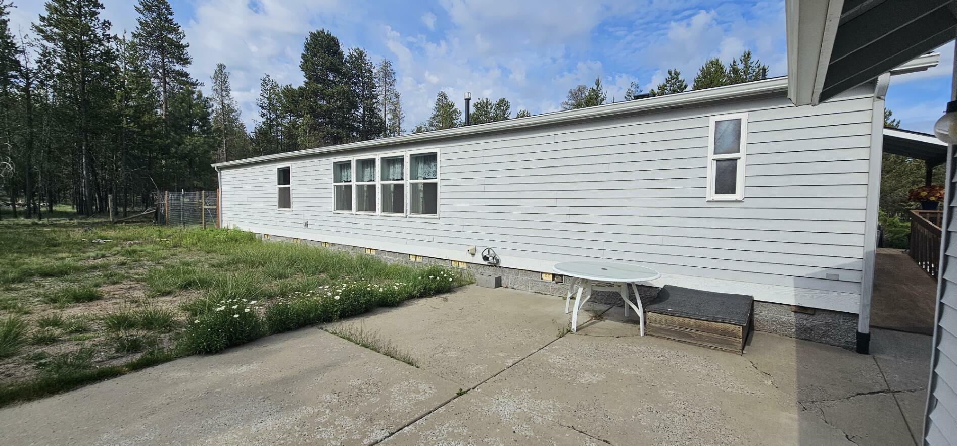 Property Photo: 144927 Greenwood Road OR 97739