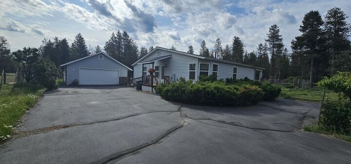 Property Photo:  144927 Greenwood Road  OR 97739 