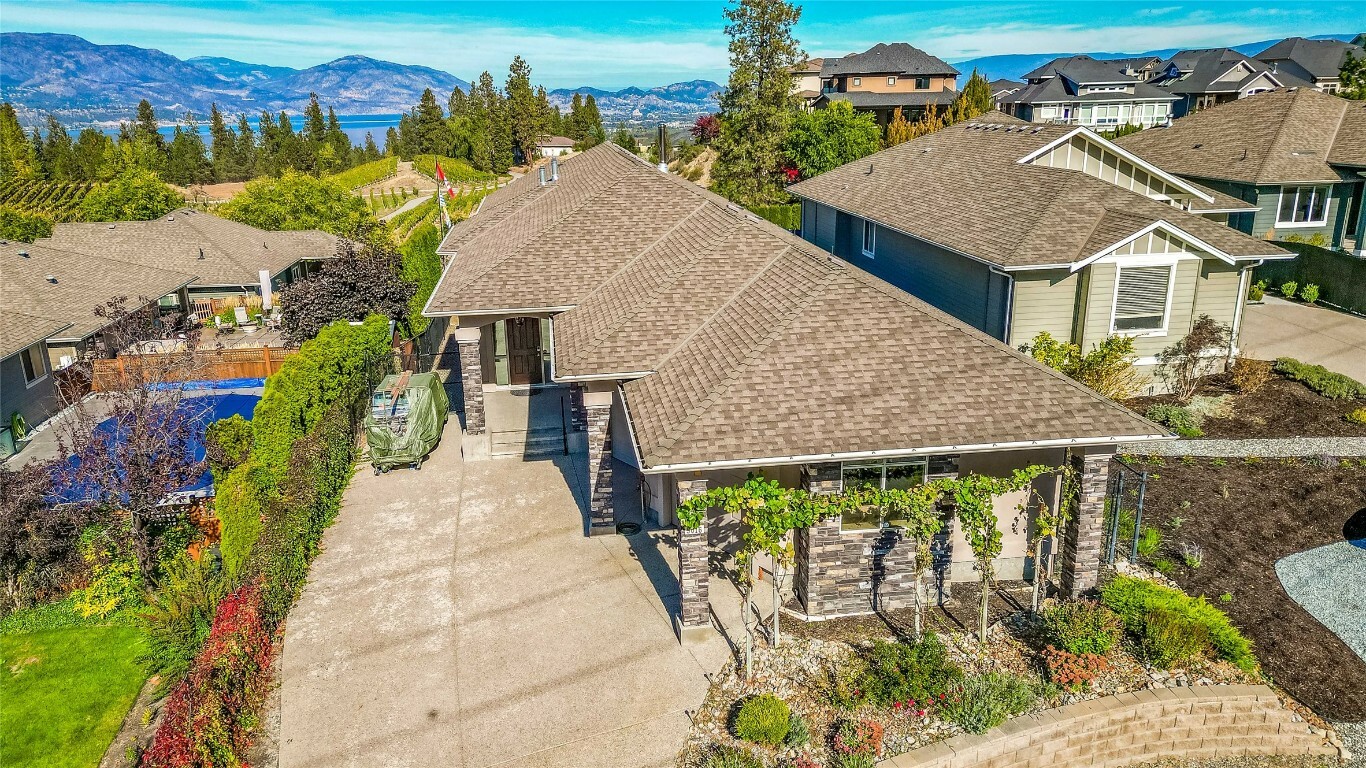 Photo de la propriété:  5016 Seon Crescent  BC V1W 5G6 