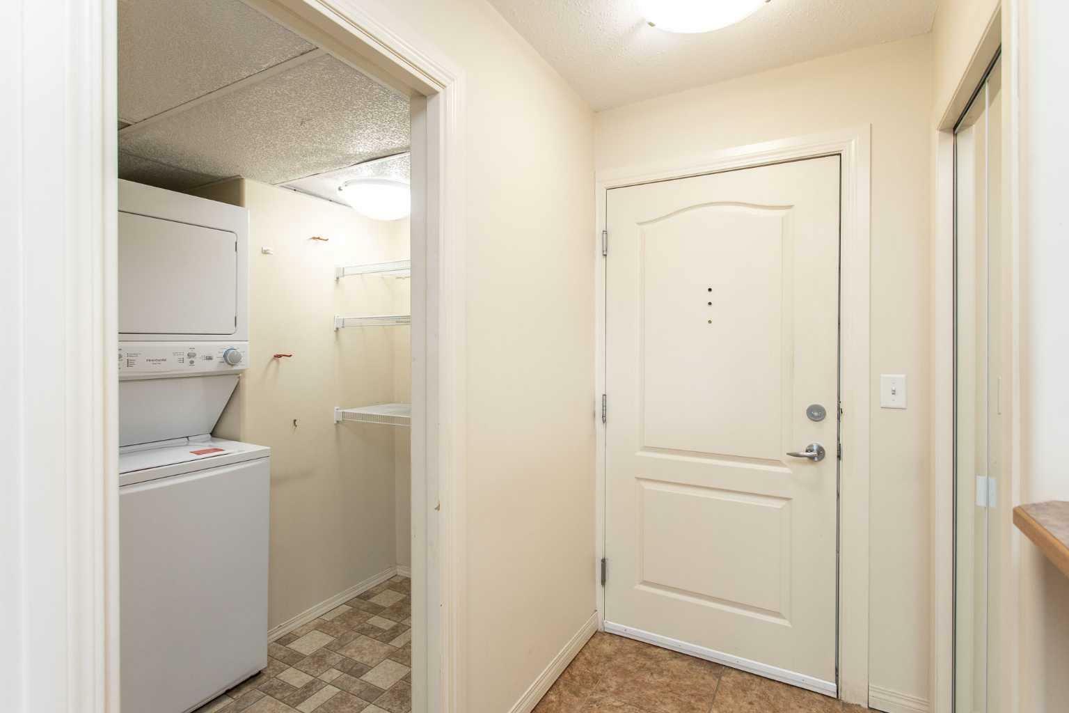 Property Photo:  4425 Heritage Way 207  AB T4L 2P4 