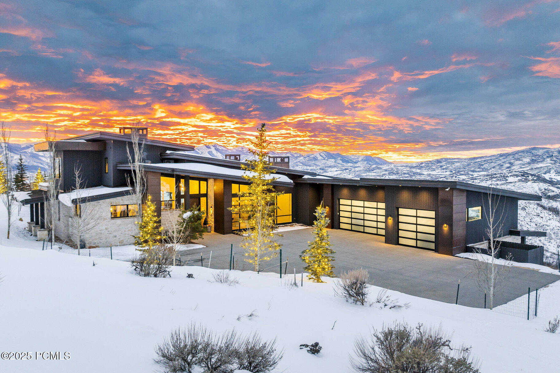 Property Photo: 9491 N Promontory Summit Drive UT 84098