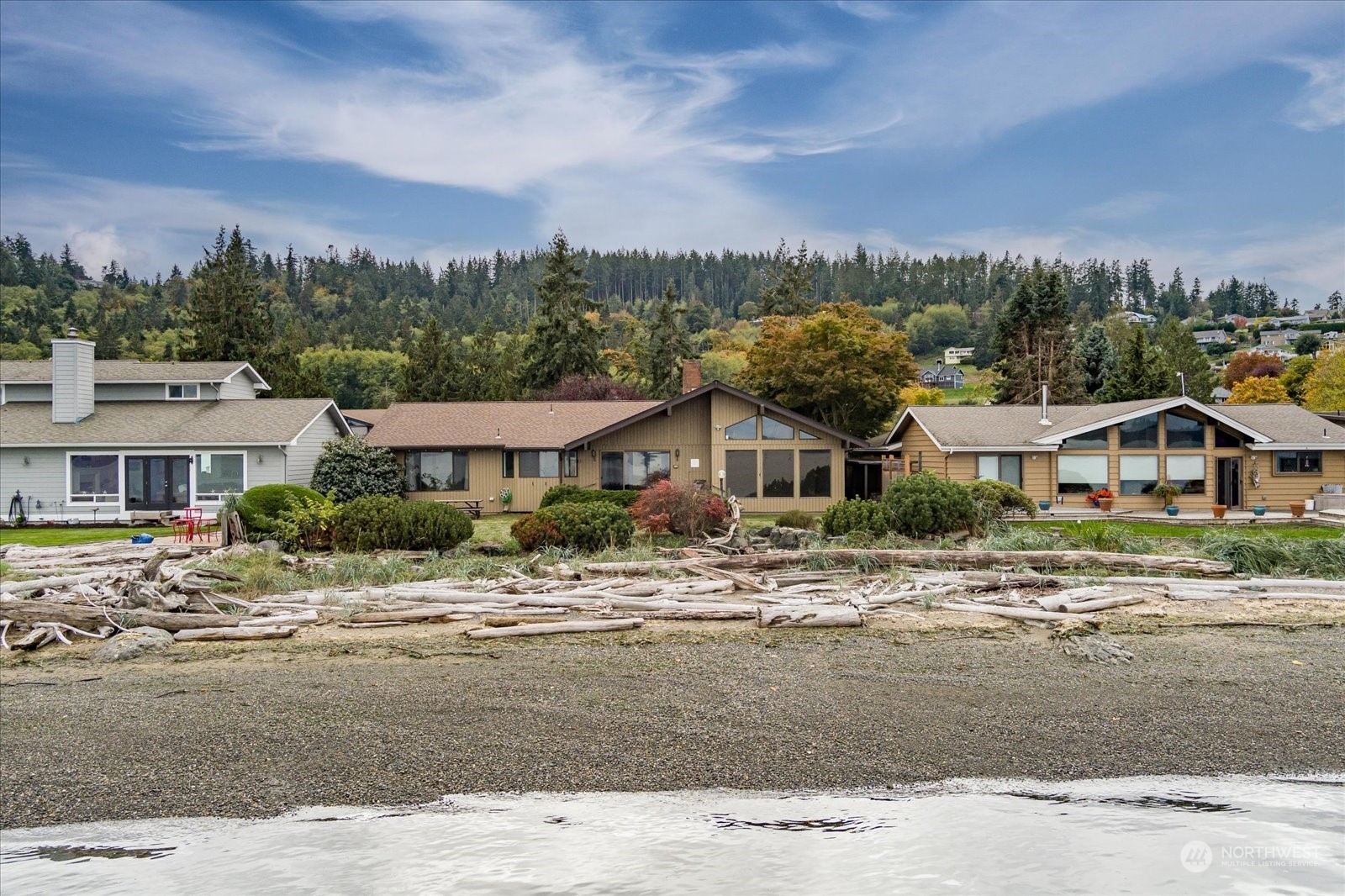 Property Photo:  743  Bay Front Lane  WA 98277 