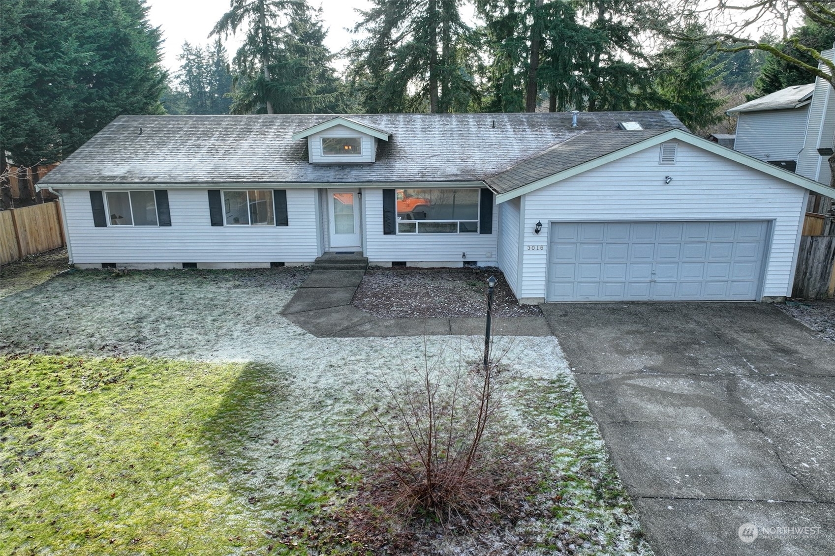 Property Photo:  3016  242nd Street E  WA 98387 